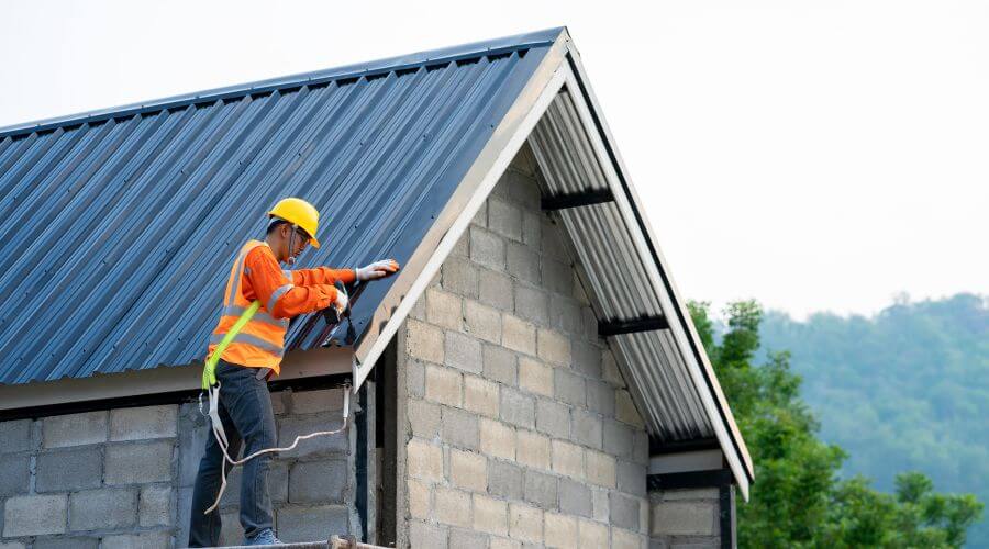 Expert top industrial roofings services in Raynesford, MT